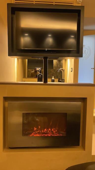 Montesantogroup Suite House Nel Centro Di Napoli Ngoại thất bức ảnh